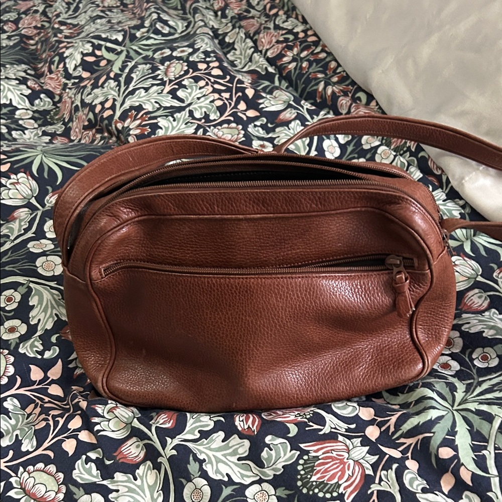 Brown Leather Woman’s Bag. Babara Bolen vintage collection